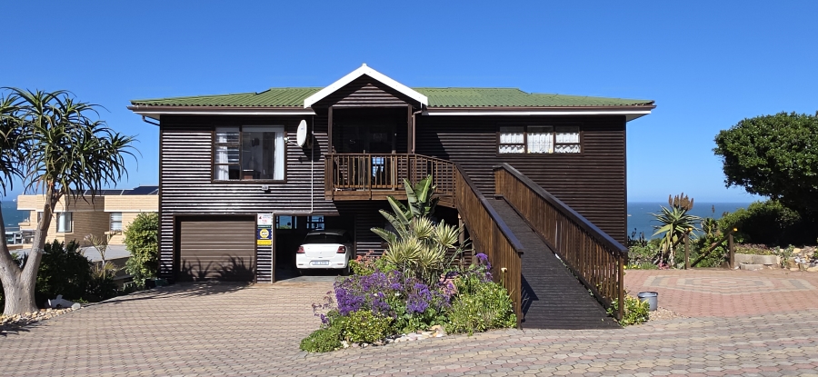 4 Bedroom Property for Sale in Dana Bay Western Cape